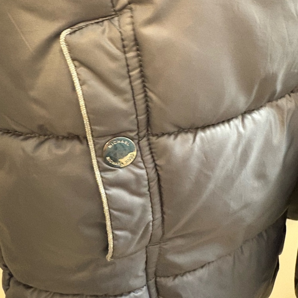 Michael Kors Kids Silver Puffer Jacket with Faux Fur Hood - Picture 10 of 14